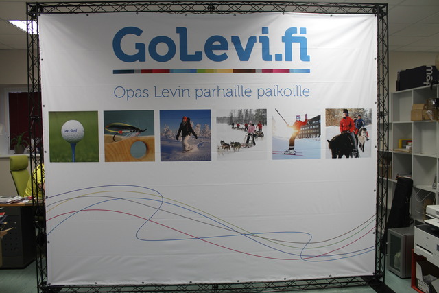 3,2x2,6 m Trussi mainosseinä GoLevi