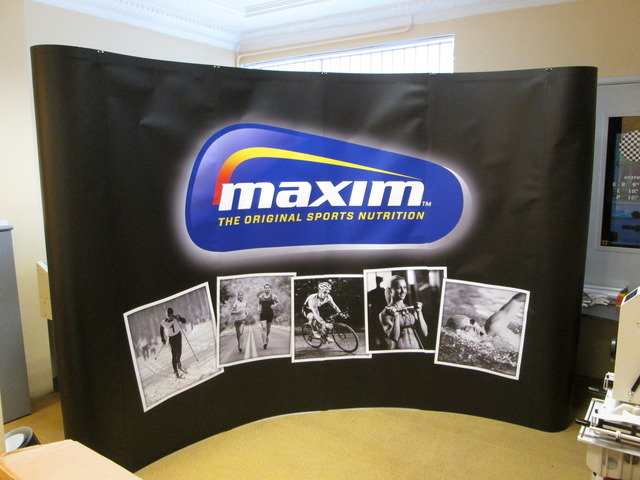 Pop-Up seinä Maxim Pop-Up seinä Maxim