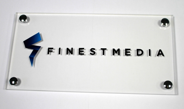 Finestmedia mainoskyltti Finestmedia mainoskyltti