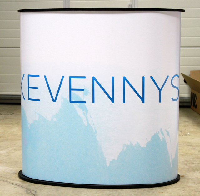 Pop-UP pöytä KEVENNYS Pop-UP pöytä KEVENNYS