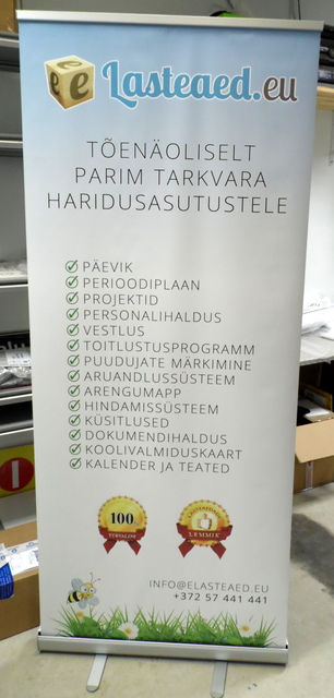 Klassinen Roll-Up Lasteaed