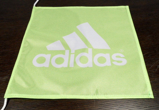 Purjevenen lippu Adidas