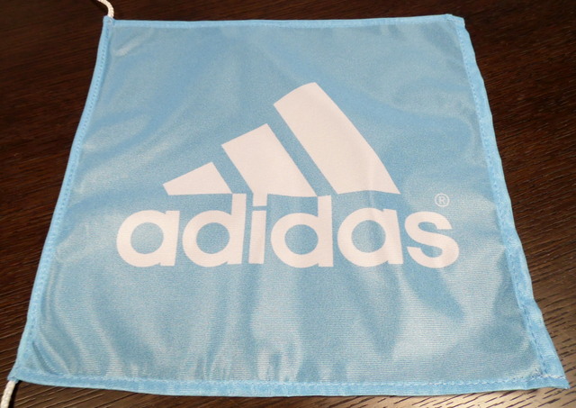 Purjevenen lippu Adidas