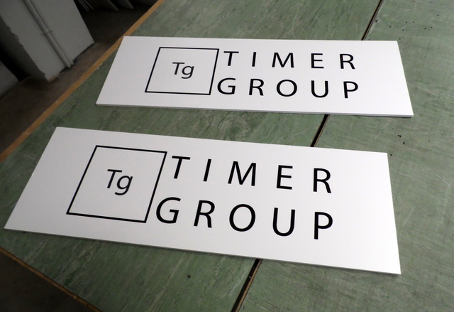 Mainoskyltti TIMER GROUP