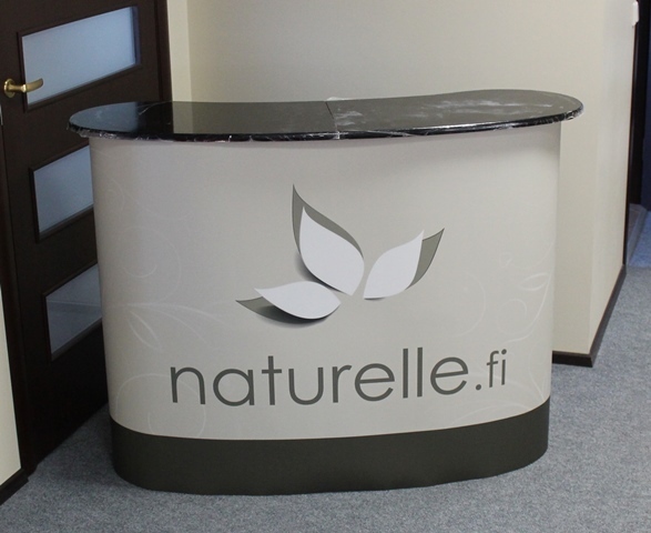 Iso messupöydä Naturelle Iso messupöydä Naturelle