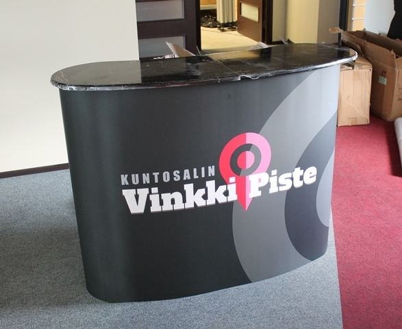 Iso messupöytä Vinkki Piste Iso messupöytä Vinkki Piste