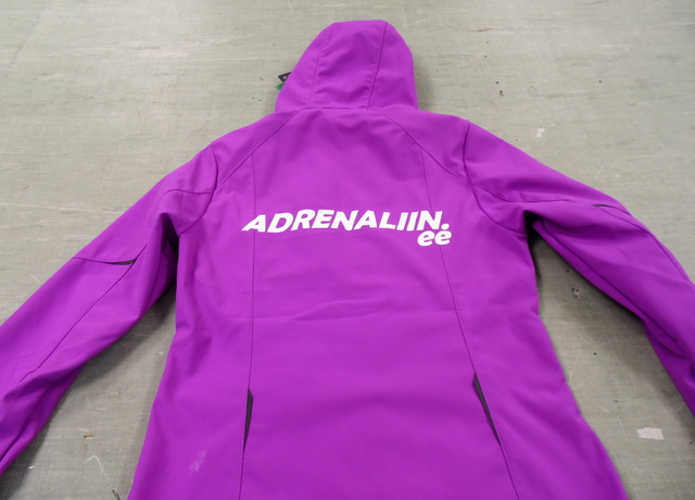 Lämpösiirtö painatuksella Adrenaliin.ee Lämpösiirtö painatuksella Adrenaliin.ee