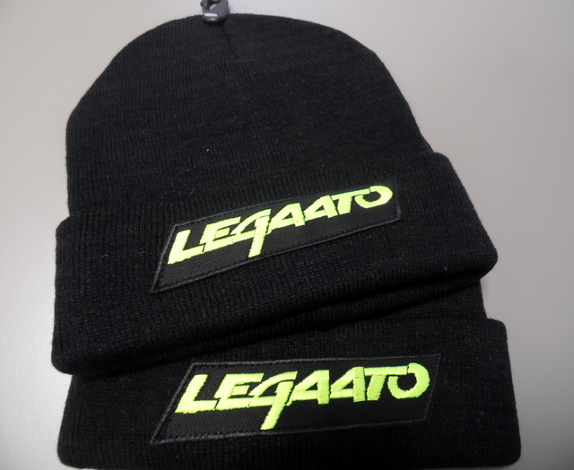 Legaato pipot brodeerauksella Legaato pipot brodeerauksella