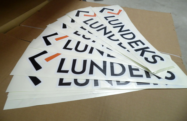 Siirtokalvolla logotarra LUNDEKS Siirtokalvolla logotarra LUNDEKS