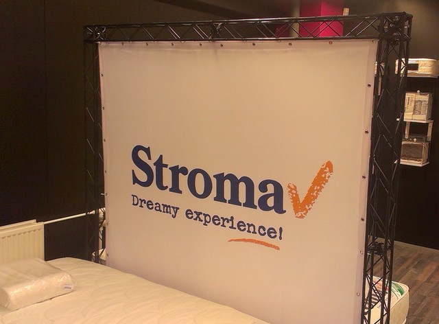 Stroma mainostrussi kuvavuotalla Stroma mainostrussi kuvavuotalla