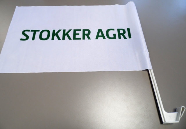 Autolippu kiinnityksellä Stokker Agri