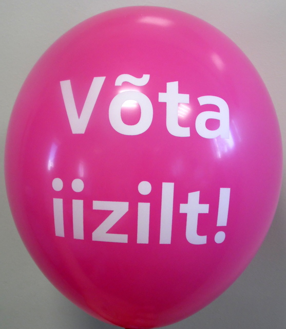 Ilmapallo logolla Iizi Ilmapallo logolla Iizi