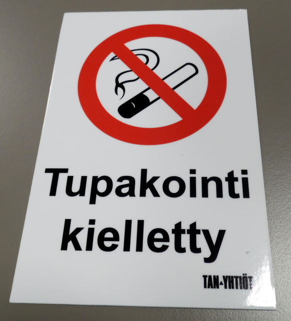 1 mm PVC kyltti tarralla Tukakointi kielletty