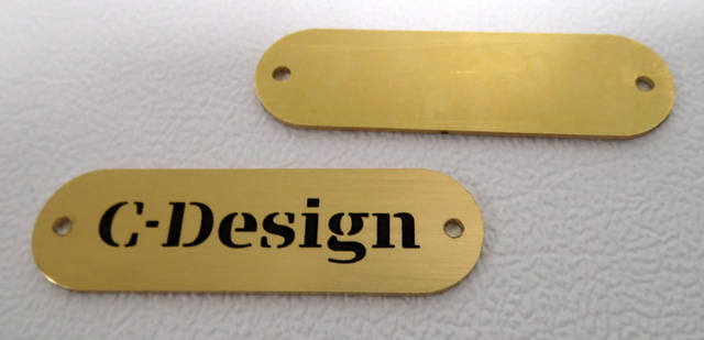 Messinkistä kylttit C-Design Messinkistä kylttit C-Design