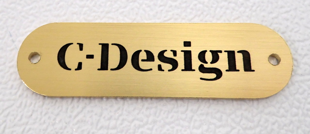Messinkistä kyltti C-Design Messinkistä kyltti C-Design