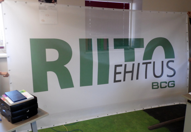 Reikkävinyyli banderolli Riito Ehitus Reikkävinyyli banderolli Riito Ehitus
